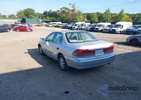 2002 Honda Accord 2.3 Lx из США, поврежденный, VIN 1HGCG65592A024313